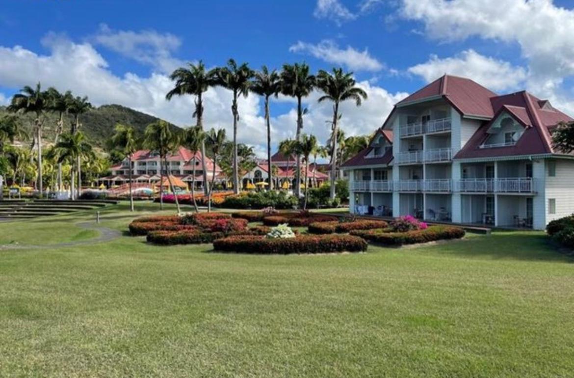 Couleur Caraibes-Cocobeach Martinique Pierre Et Vacances サント・リュス エクステリア 写真